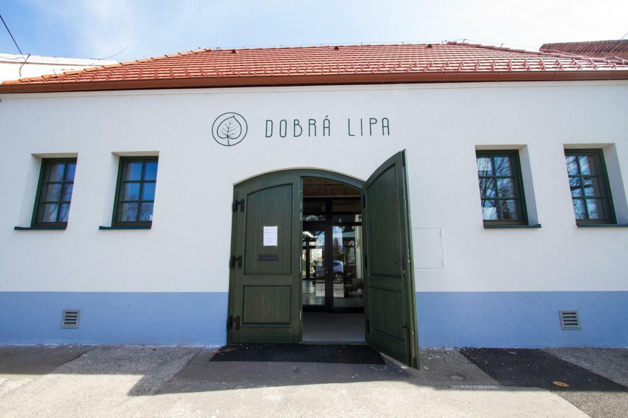 Dobra Lipa * Pozsony